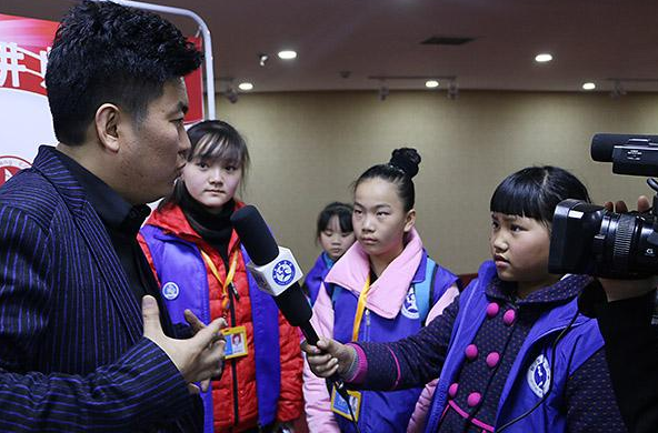 （热点）市民政局高度重视高龄老人洗澡难 出台一揽子解决计划  泰州·民生