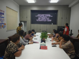 曲霞镇民政服务站开展“幸福夕阳红，快乐观影日”爱国主义教育观影活动
